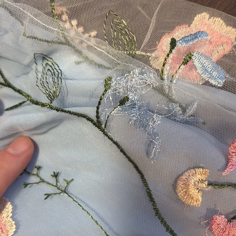 Backless Light Blue Shein Embroidered Floral Halter Dress Women’s M - Picture 8 of 14